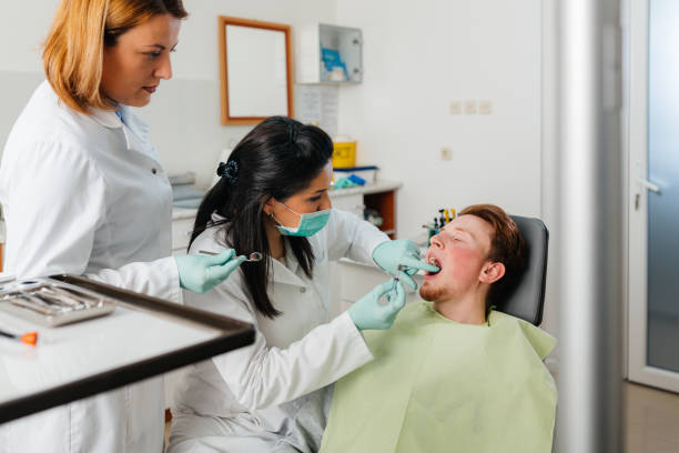 Best Weekend Emergency Dentist in Horse Shoe, NC